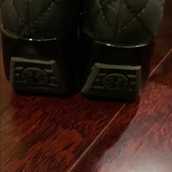 Tory Burch black  quilted boots size 6 1/2. - Picture 6 of 8